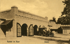 604829 Gezicht op de remise (garage) van het Kasteel De Haar (Kasteellaan1) te Haarzuilens.N.B. De gemeente Haarzuilens ...